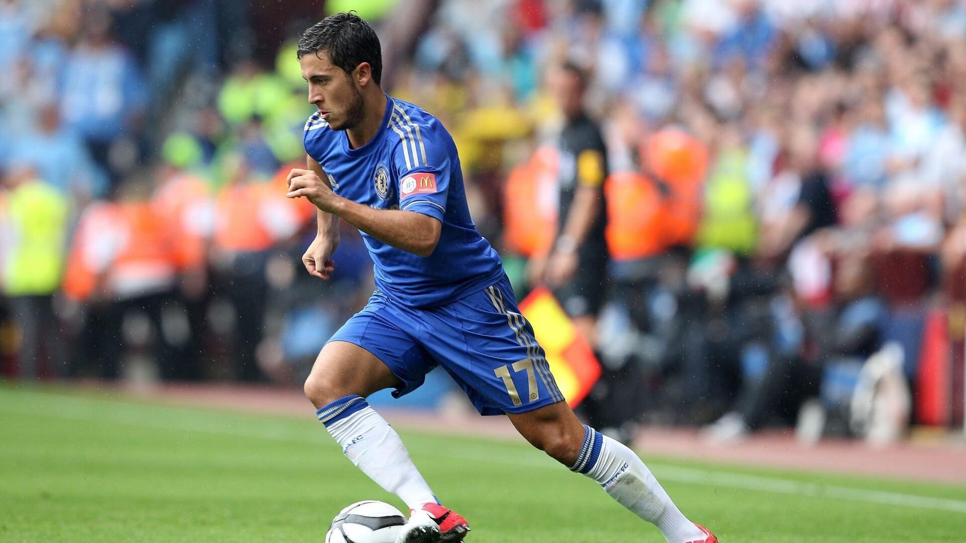 中国足球职业联赛球队战术水平稳步提升，中国足球业余联赛球队