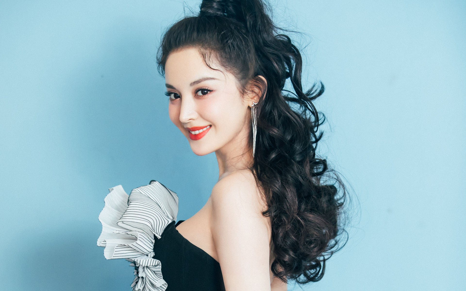 _电子竞技设置新高：虚拟赛事席卷全球_，电子竞技模拟